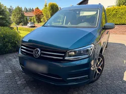Grün Gebraucht 2018 VW Caddy Maxi Highline Van / Kleinbus | 15.500 € (Fairer Preis)