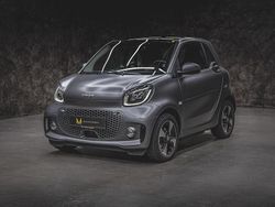 Titania grey (matt) Gebraucht 2023 Smart ForTwo Electric Drive Passion Exclusive Coupé | 18.222 € (Teuer)