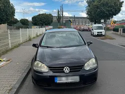 Schwarz Gebraucht 2004 VW Golf V Limousine | 1.800 € (Fairer Preis)