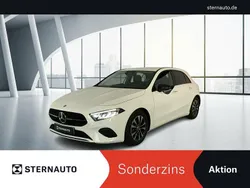 Unilack polarweiß Gebraucht 2024 Mercedes A180 Progressive Limousine | 29.980 € (Fairer Preis)