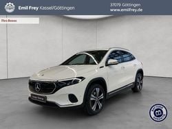Polarweiß Gebraucht 2021 Mercedes EQA250 Electric Art SUV | 26.330 € (Guter Preis)