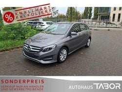 Mountaingrau Gebraucht 2016 Mercedes B180 Style Van / Kleinbus | 12.985 € (Guter Preis)