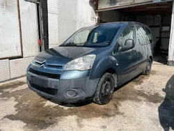 Grau Gebraucht 2009 Citroën Berlingo Van / Kleinbus | 1.400 € (Superpreis)