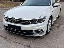 Weiß Gebraucht 2015 VW Passat Limousine | 17.350 € (Fairer Preis)