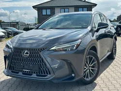 Grau Gebraucht 2022 Lexus NX350h SUV | 42.245 €