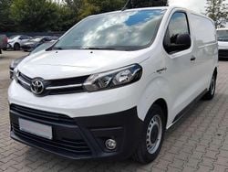 Schaumweiß Gebraucht 2021 Toyota Proace Comfort Van / Kleinbus | 22.990 € (Guter Preis)