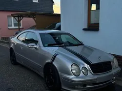 Mercedes CLK320