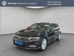 Deep black perleffekt Gebraucht 2024 VW Passat Business Kombi | 34.890 € (Superpreis)