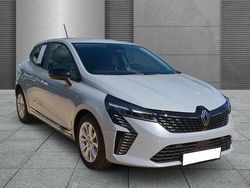 Grau Neu 2025 Renault Clio V Evolution Limousine | 19.999 € (Guter Preis)