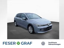 Mondsteingrau Gebraucht 2024 VW Golf VIII Edition Limousine | 30.450 € (Fairer Preis)