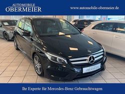 Schwarz (kosmosschwarz) Gebraucht 2017 Mercedes B180 AMG Van / Kleinbus | 17.700 € (Fairer Preis)
