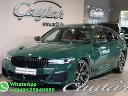 Ind. british racing green met. Gebraucht 2022 BMW M550 Performance Limousine | 63.950 € (Teuer)