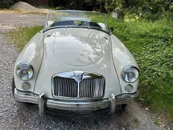 Weiß Gebraucht 1960 MG MGA Cabrio | 22.400 €