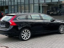 Schwarz Gebraucht 2017 Volvo V60 Momentum Kombi | 16.500 € (Fairer Preis)