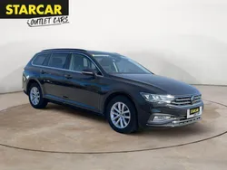 Deep black perleffekt Gebraucht 2023 VW Passat Business Kombi | 27.870 € (Superpreis)