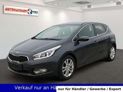 Grau Gebraucht 2014 Kia Ceed Kleinwagen | 5.899 € (Superpreis)