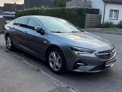 Grau Gebraucht 2021 Opel Insignia Limousine | 15.000 € (Superpreis)