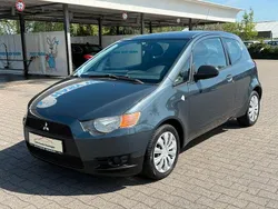 Grau Gebraucht 2009 Mitsubishi Colt Inform Kleinwagen | 2.390 €