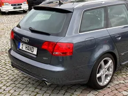 Grau Gebraucht 2008 Audi A4 S-Line Kombi | 9.950 €
