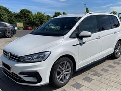 Weiß Gebraucht 2019 VW Touran R-line Van / Kleinbus | 21.700 € (Superpreis)