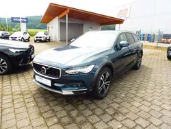 Blau Gebraucht 2024 Volvo V90 CC Plus Kombi | 54.000 € (Fairer Preis)