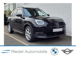 Midnight black metallic Gebraucht 2024 Mini Cooper D Countryman Classic SUV | 34.790 € (Teuer)