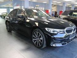 Schwarz ii Gebraucht 2022 BMW 318 Sport Line Limousine | 27.980 € (Fairer Preis)