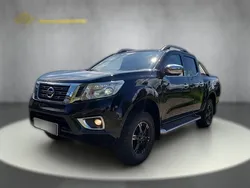 Schwarz metallic Gebraucht 2019 Nissan Navara Tekna Abholung | 28.790 € (Teuer)