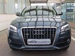 Grau Gebraucht 2011 Audi Q5 S-Line SUV | 11.900 € (Guter Preis)
