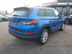 Raceblau metallic raceblau metallic Gebraucht 2022 Skoda Kodiaq Ambition SUV | 30.578 € (Fairer Preis)
