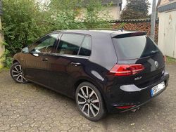 Schwarz Gebraucht 2016 VW Golf VII Highline Limousine | 13.900 € (Fairer Preis)
