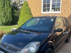 Schwarz Gebraucht 2007 Ford Fiesta Kleinwagen | 1.600 € (Guter Preis)