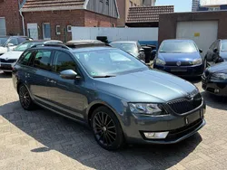 Grau Gebraucht 2016 Skoda Octavia Ambition Kombi | 10.999 € (Guter Preis)