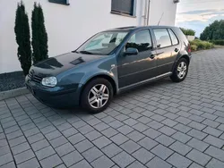 Grau Gebraucht 2002 VW Golf IV Limousine | 1.200 € (Fairer Preis)