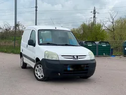 Weiß Gebraucht 2004 Peugeot Partner Van / Kleinbus | 1.200 € (Fairer Preis)
