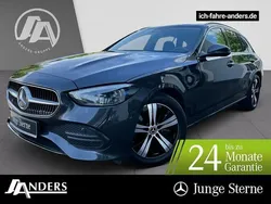 Graphitgrau Gebraucht 2023 Mercedes C200 Avantgarde Limousine | 31.374 € (Superpreis)