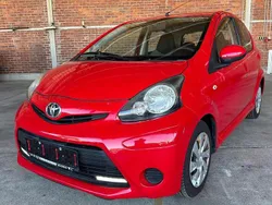Rot Gebraucht 2012 Toyota Aygo Cool Kleinwagen | 2.799 € (Fairer Preis)
