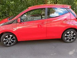 Rot Gebraucht 2019 Toyota Aygo X-play Kleinwagen | 7.000 € (Guter Preis)