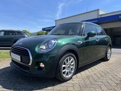 Grün Gebraucht 2017 Mini ONE Kleinwagen | 17.990 € (Fairer Preis)