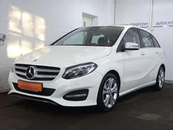 Weiß Gebraucht 2016 Mercedes B200 Urban Van / Kleinbus | 12.900 € (Guter Preis)