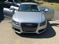 Grau Gebraucht 2010 Audi A5 Sportback Kleinwagen | 11.900 € (Fairer Preis)