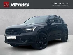 Onyx black / metallic Gebraucht 2025 Volvo XC40 Plus SUV | 38.799 € (Fairer Preis)