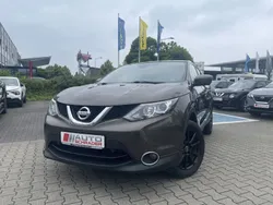 Braun Gebraucht 2017 Nissan Qashqai N-Connecta SUV | 14.690 € (Fairer Preis)