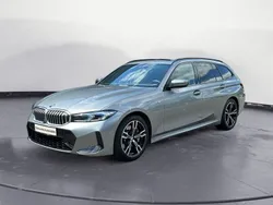 Grau Gebraucht 2024 BMW 330 M Sport Kombi | 46.890 €