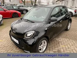 Schwarz Gebraucht 2020 Smart ForFour Electric Drive Kleinwagen | 8.690 € (Fairer Preis)
