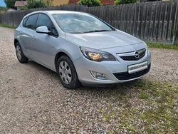 Grau Gebraucht 2011 Opel Astra Limousine | 2.300 € (Superpreis)