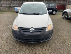 Weiß Gebraucht 2010 VW Fox Kleinwagen | 2.300 € (Fairer Preis)