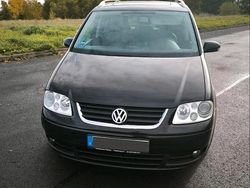 Schwarz Gebraucht 2004 VW Touran Van / Kleinbus | 4.299 € (Teuer)