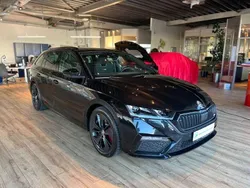 Schwarz Gebraucht 2022 Skoda Octavia RS Kombi | 27.699 € (Guter Preis)