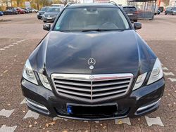 Schwarz Gebraucht 2012 Mercedes E250 Avantgarde Limousine | 9.900 € (Etwas zu teuer)
